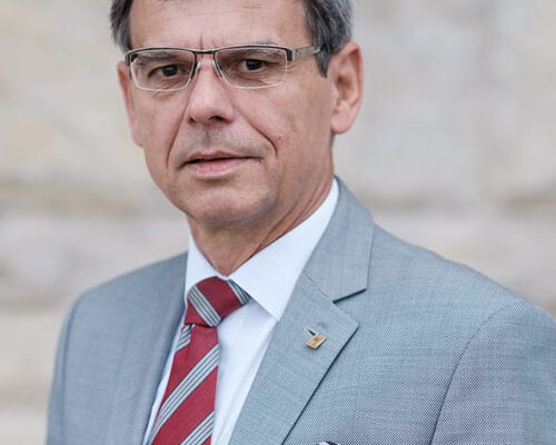 prof. UAM dr hab. Andrzej Gulczyński