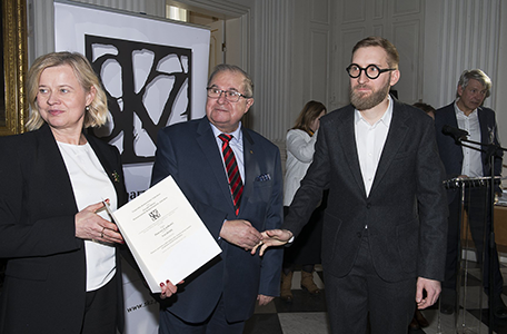 Dr Piotr Lasik odebrał główną nagrodę w konkursie na najlepsze prace dotyczące ochrony zabytków i muzealnictwa
